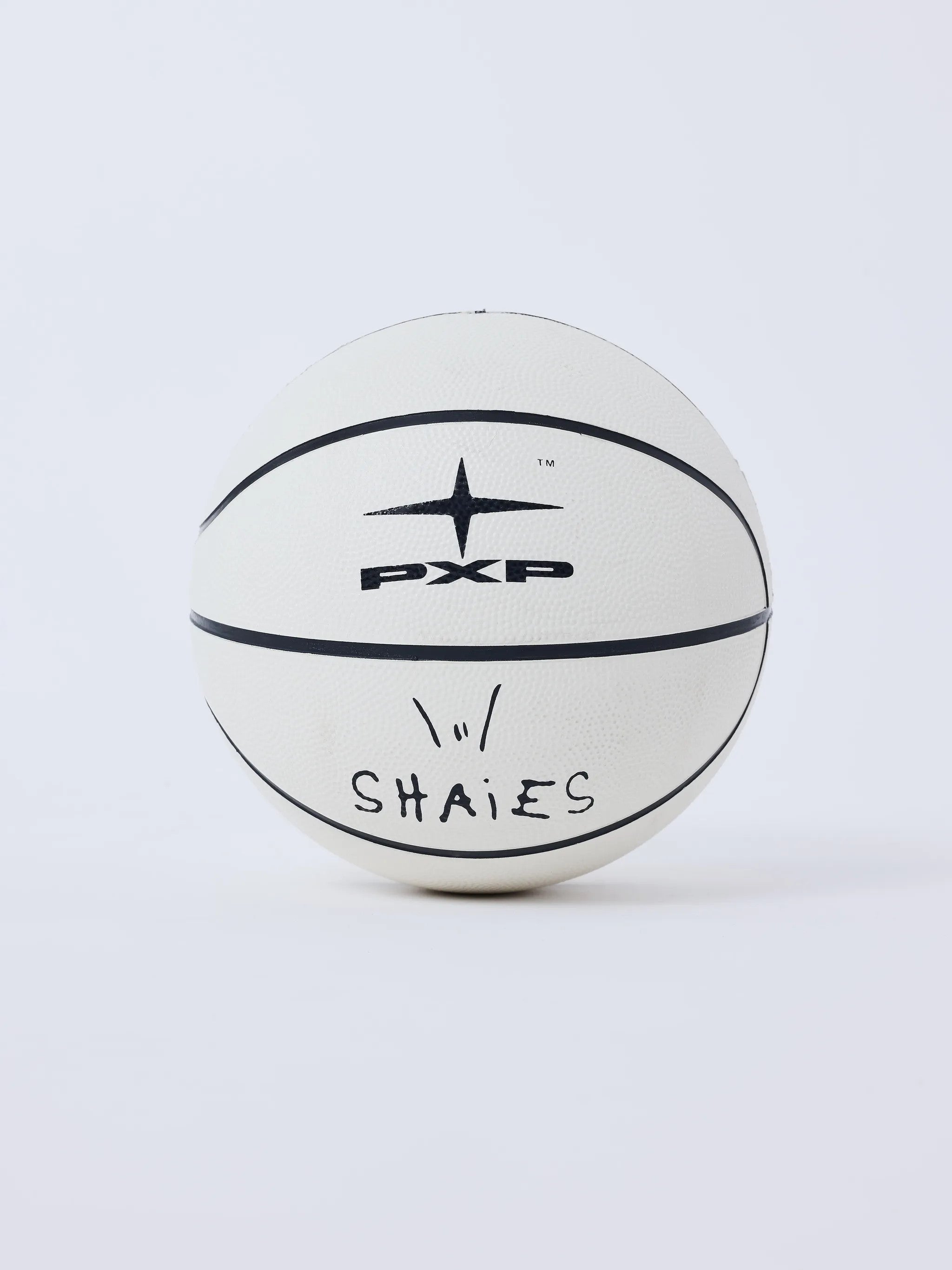 Ballon de basket PXP x SHAIES