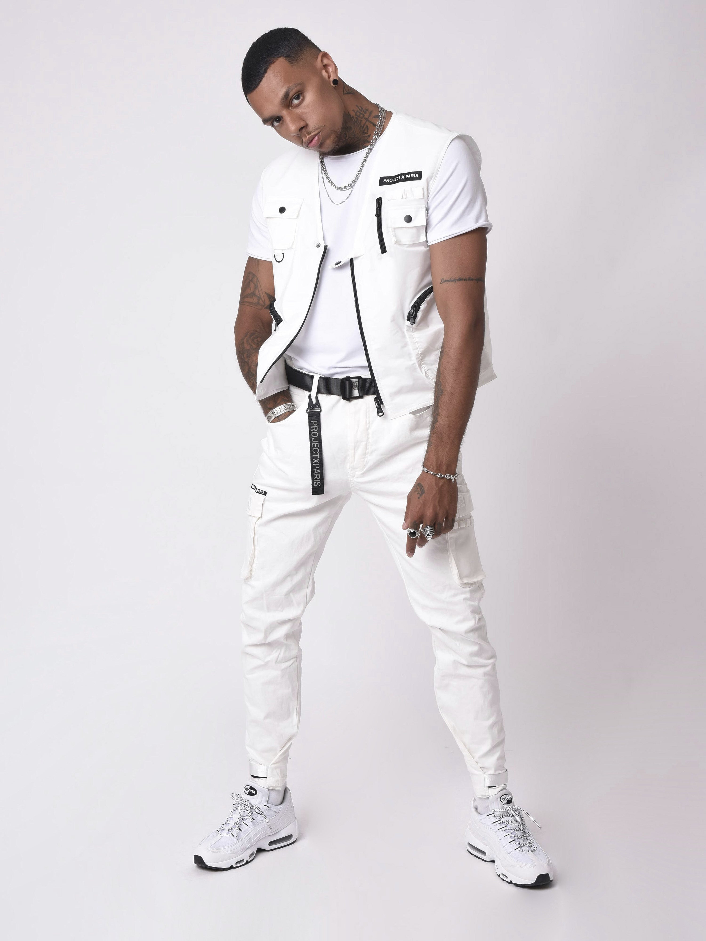 Jean Cargo poches et sangle de resserrement en bas