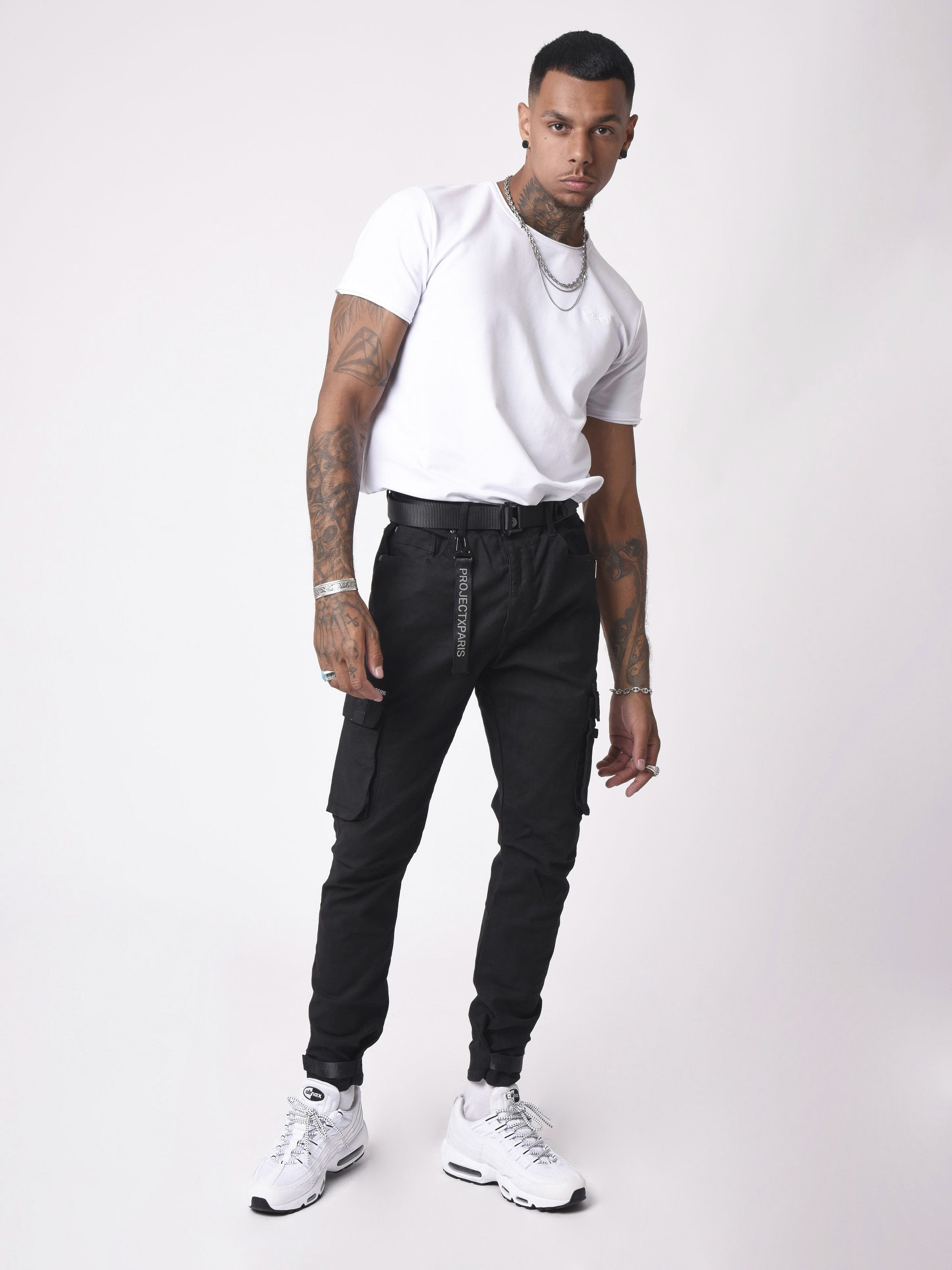 Jean Cargo poches et sangle de resserrement en bas