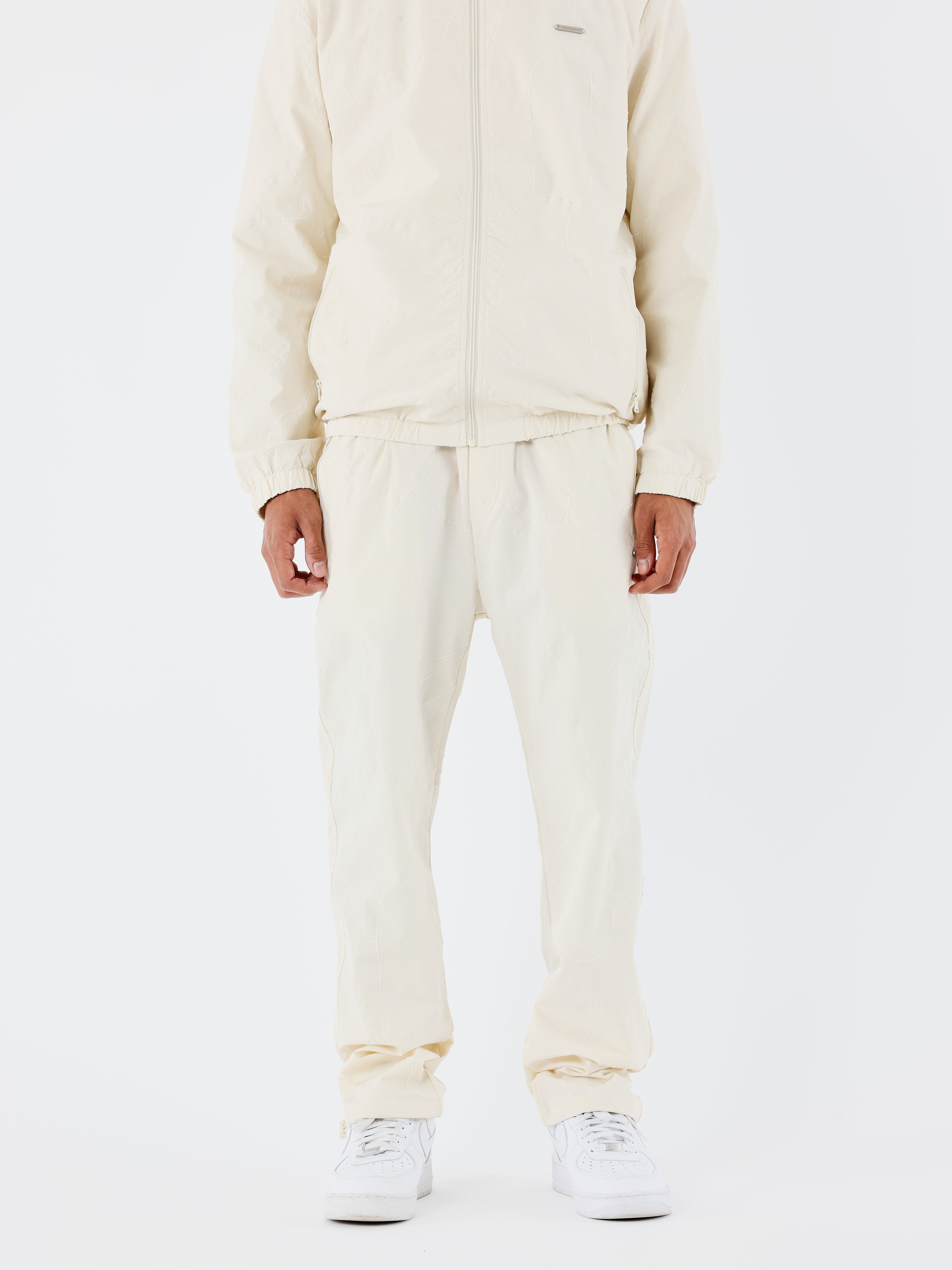 Pantalon a détails brodé