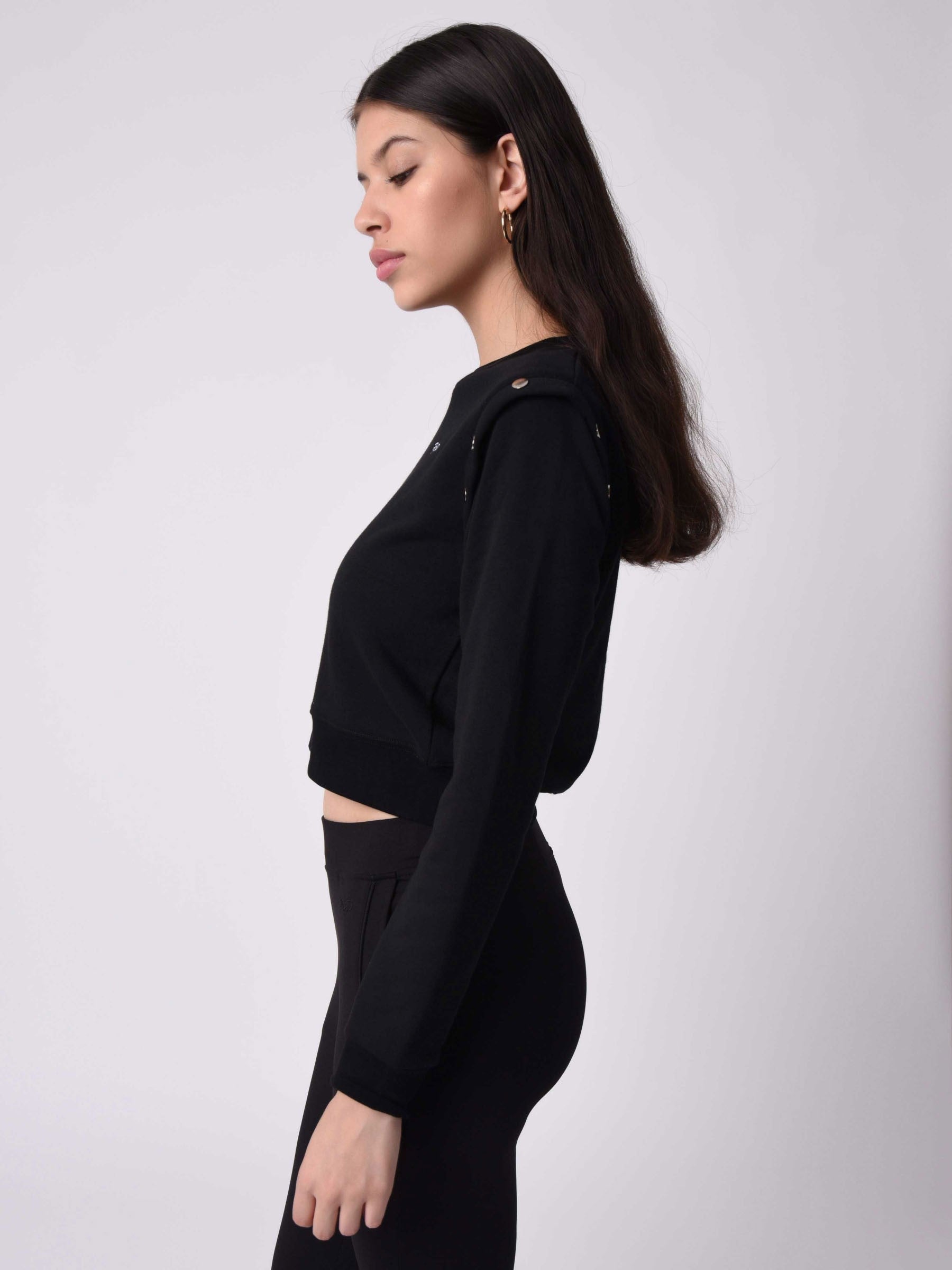 Sweat col rond bouton metal