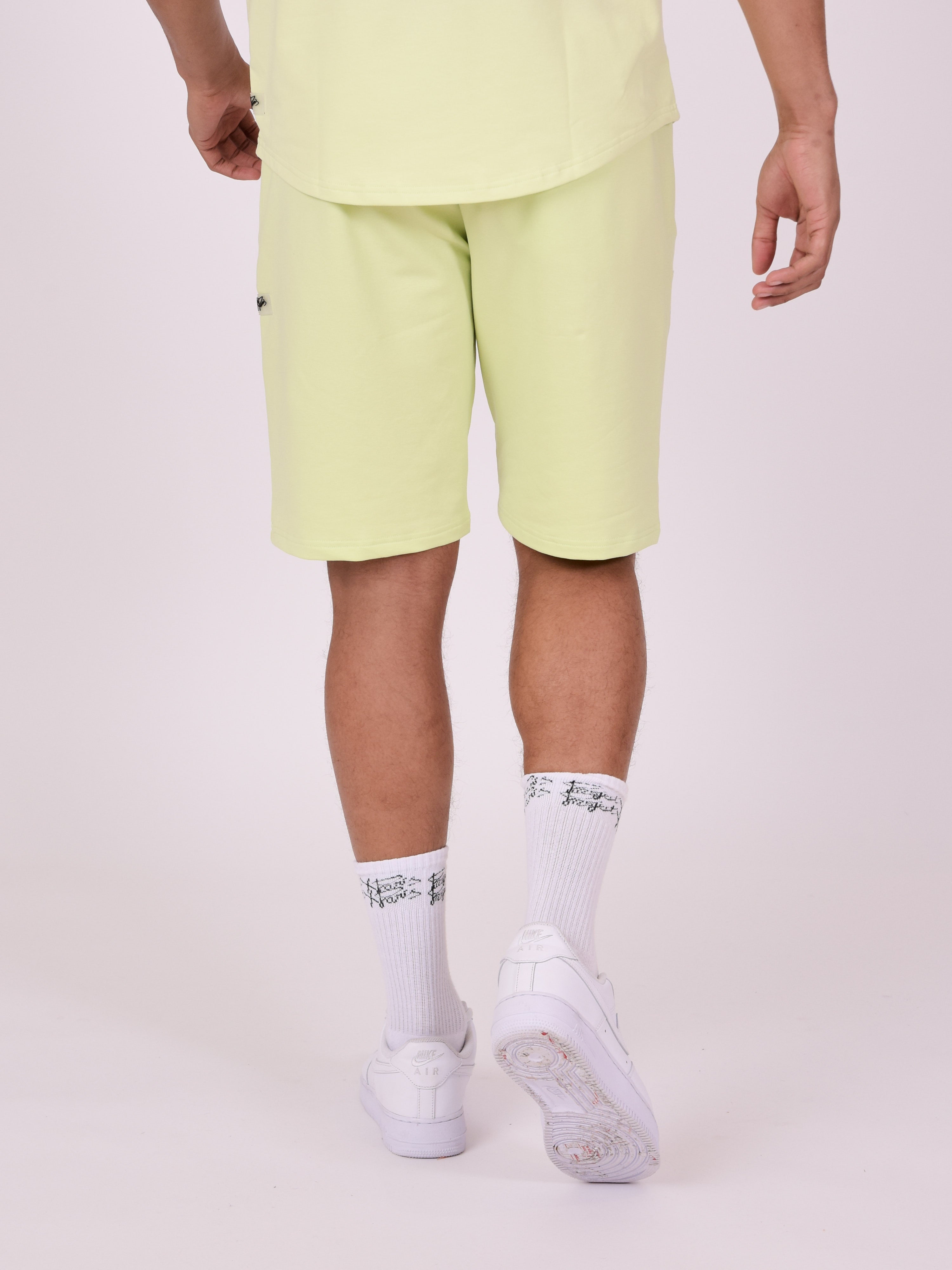 Short uni avec bande logo