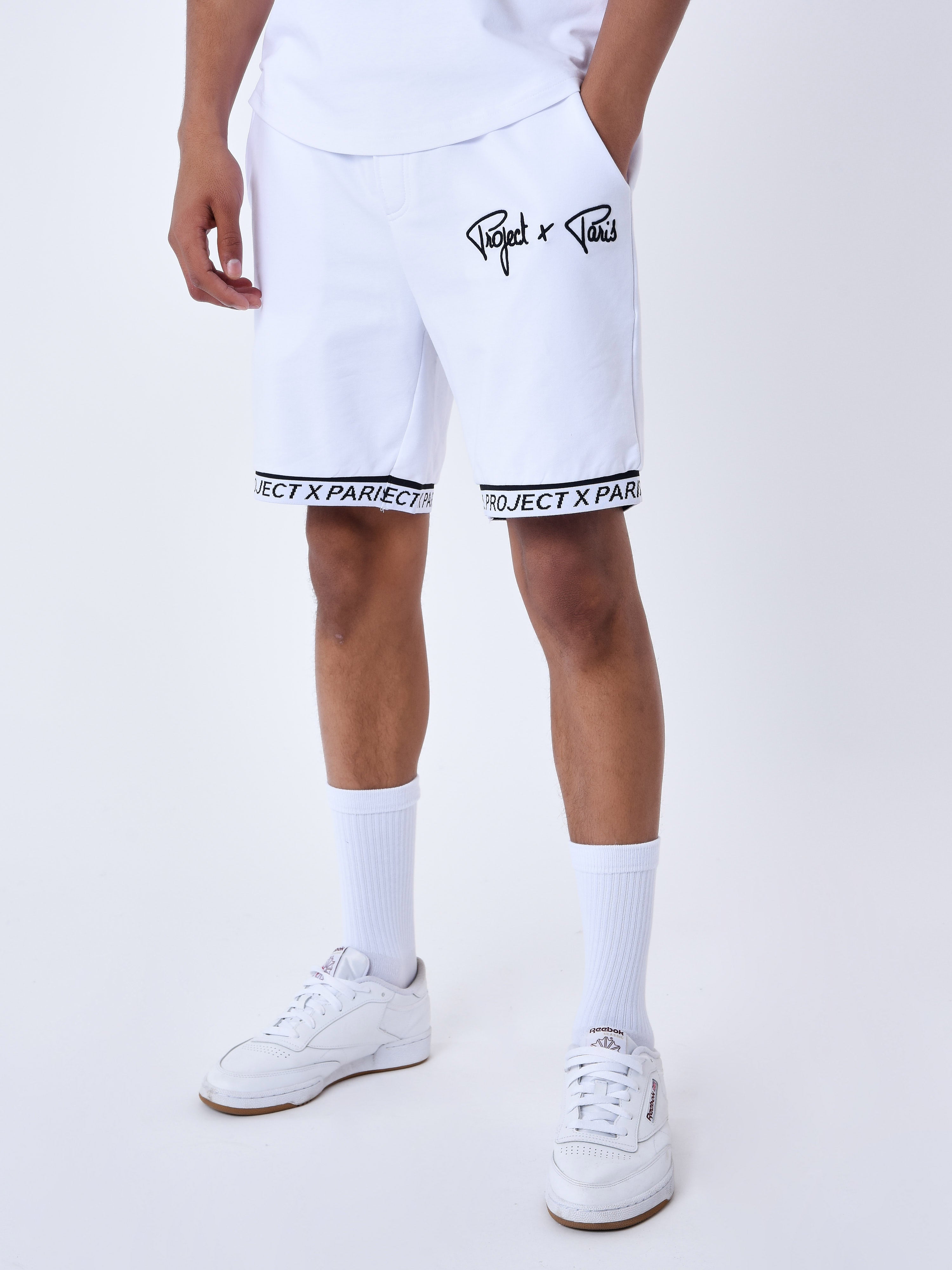 Short a bandes élastiques