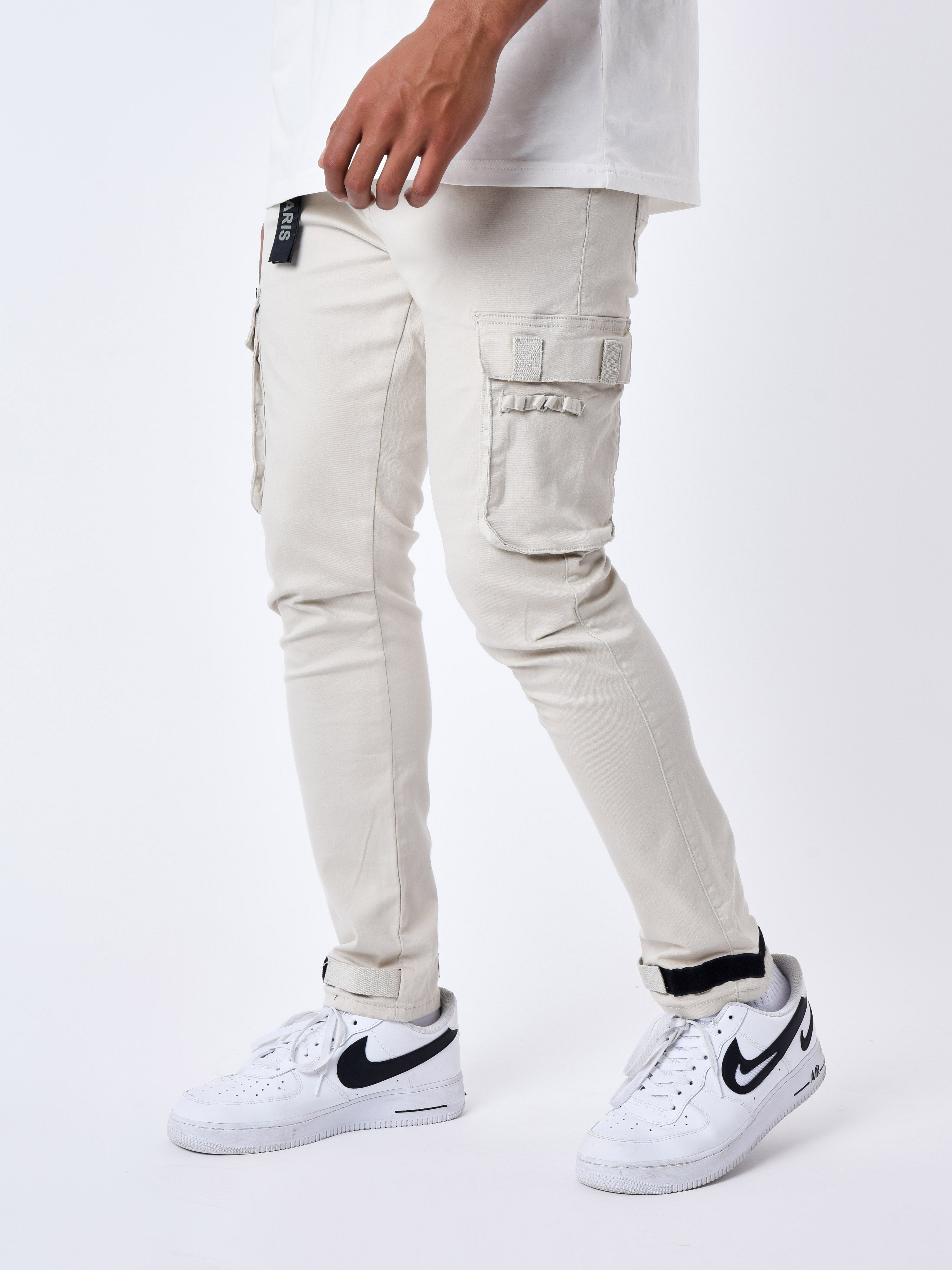 Jean Cargo poches et sangle de resserrement en bas