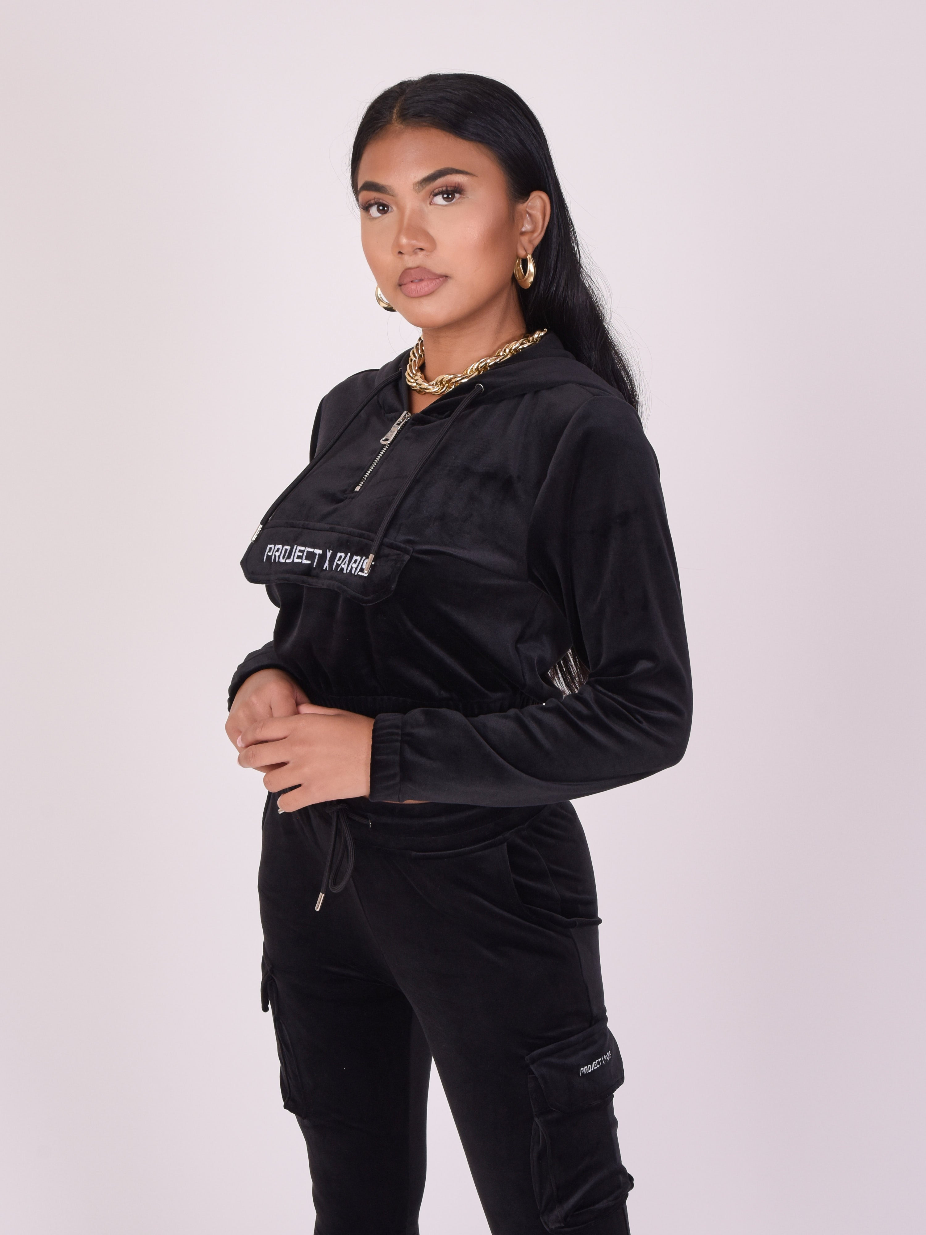 Sweat velours court à capuche