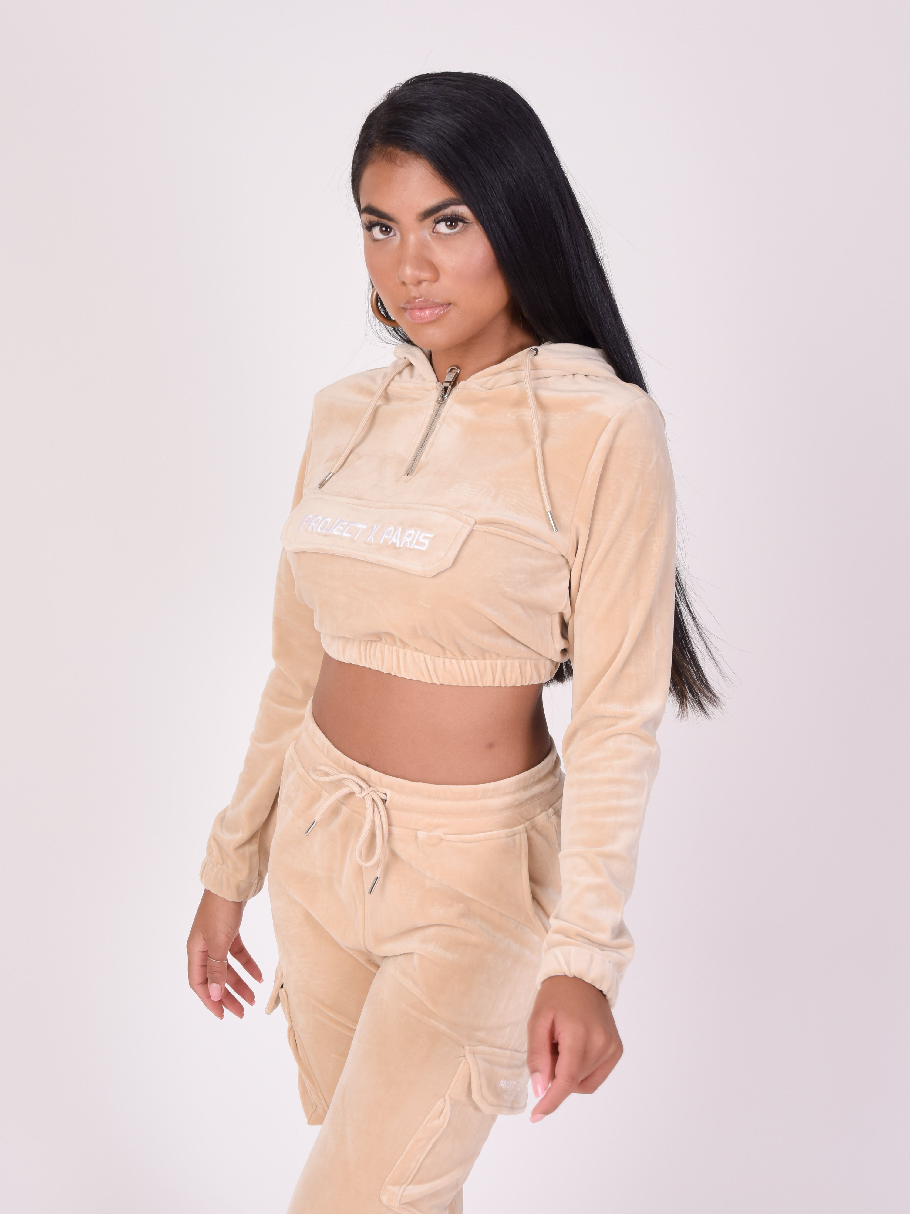 Sweat velours court à capuche